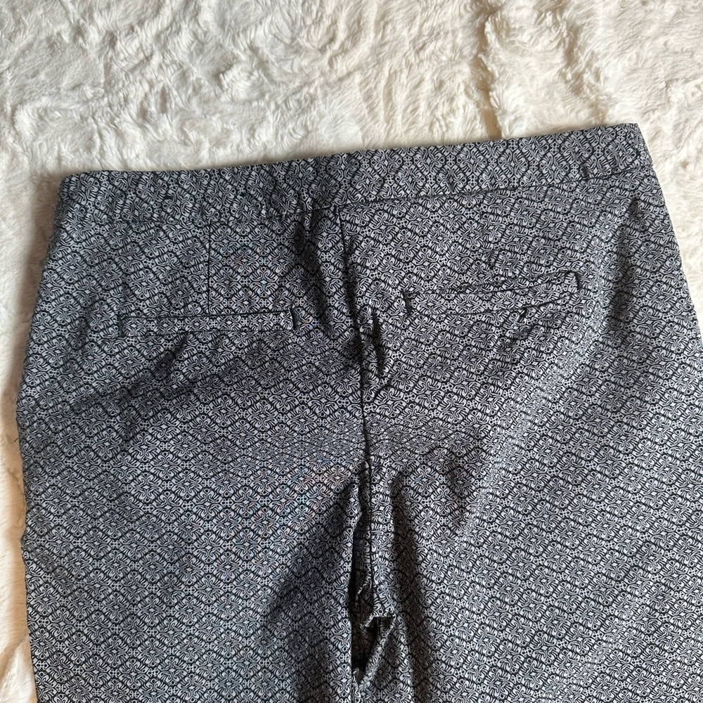 Mario Serrani Italy Black & White Printed Slim Ankle Pants | Size 6